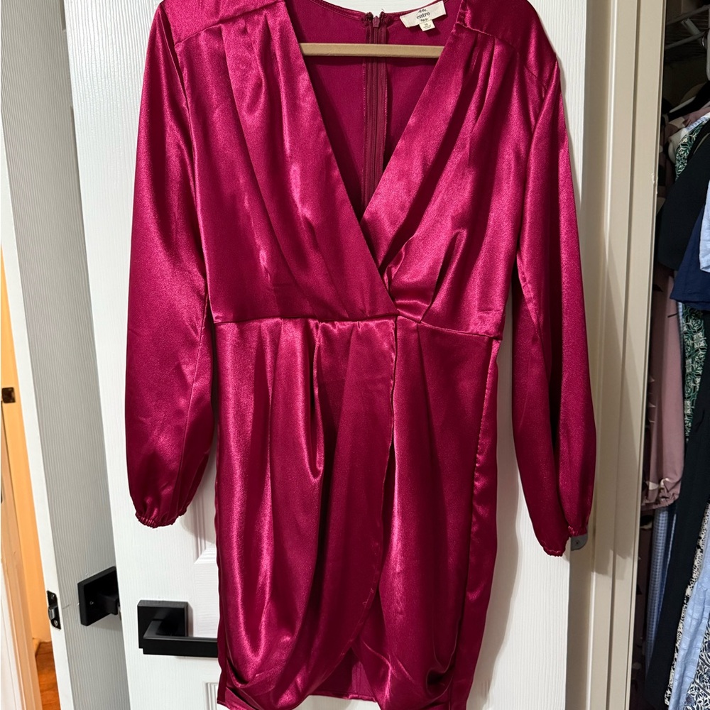 Satin long sleeve Dress in hot pink BRAND NEW/NEVER WORN